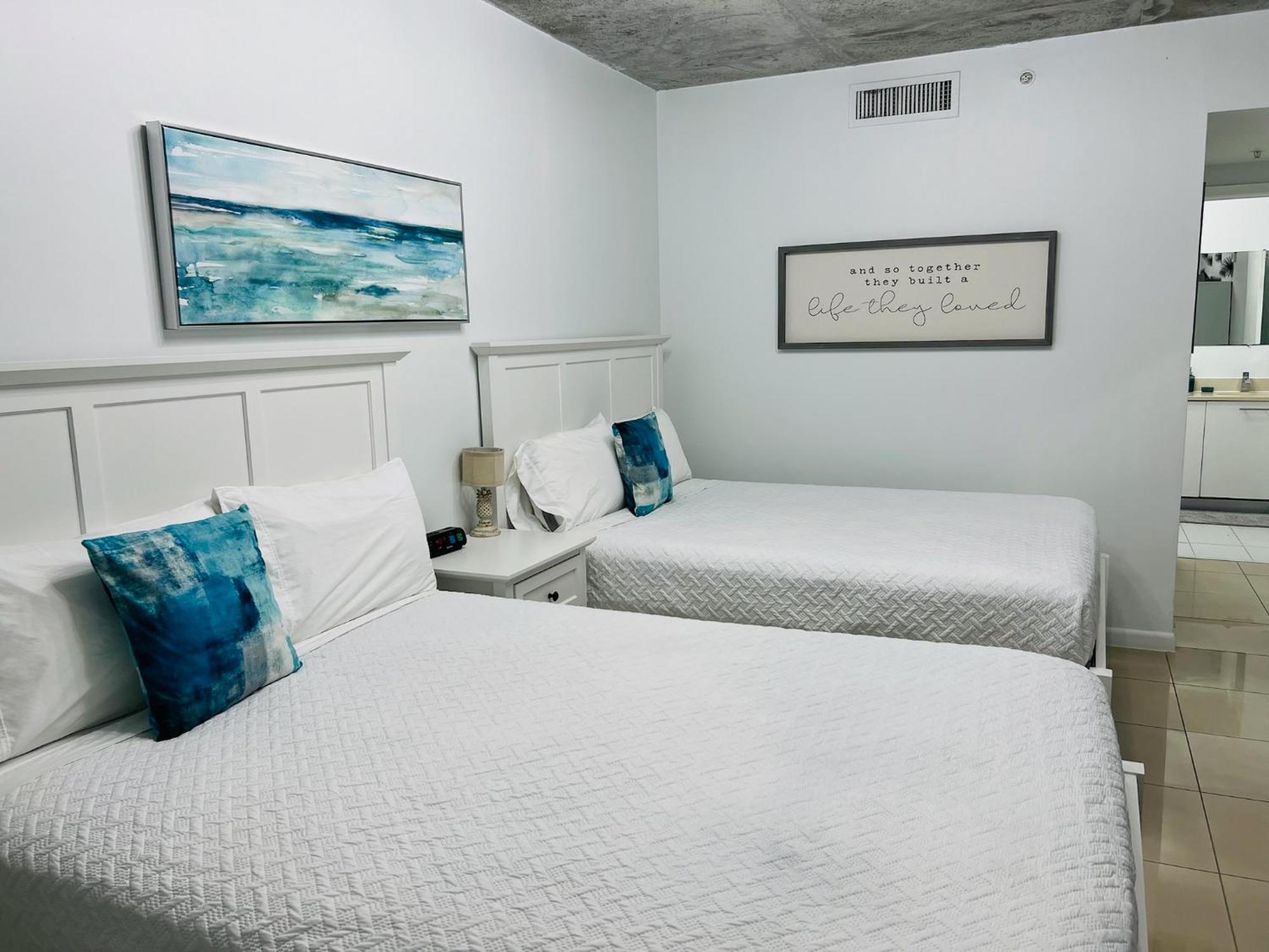 Spacious 2Bd 2Bth At Midblock Miami Exterior foto